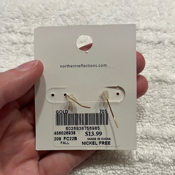 Northern reflection gold tone earrings - Picture 2 of 4